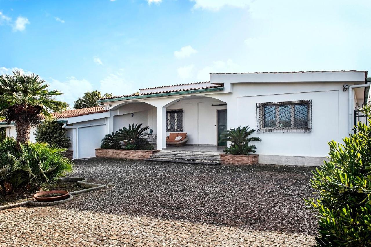 Villa Eva Crispiano エクステリア 写真