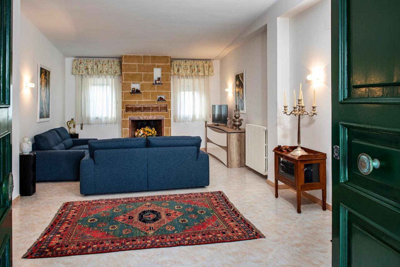 Villa Eva Crispiano エクステリア 写真